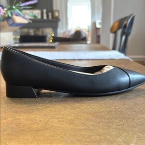 Elegant Black Women's Flats